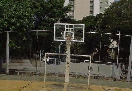 Foto de Quadra de Basket Praça Divino